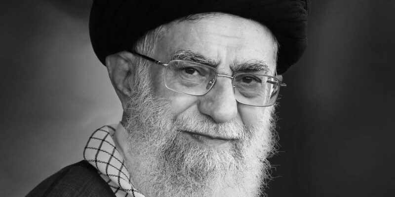 هیئت دولت جمهوری اسلامی ایران در پی شهادت امام امت ، سیدالشهدای ایران ؛  ۴۰ روز عزای عمومی و یک هفته تعطیل  اعلام کردند